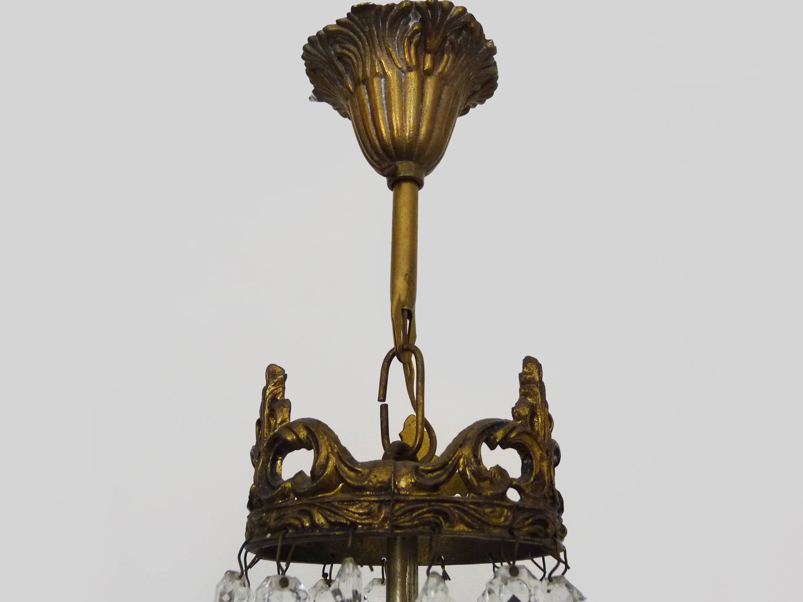 Vintage Italian balloon chandelier, glass pendants. 1950s 1960s.