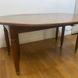 Oval table with 6 legs, 3 extensions, 12 people