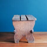 Repose pied en bois