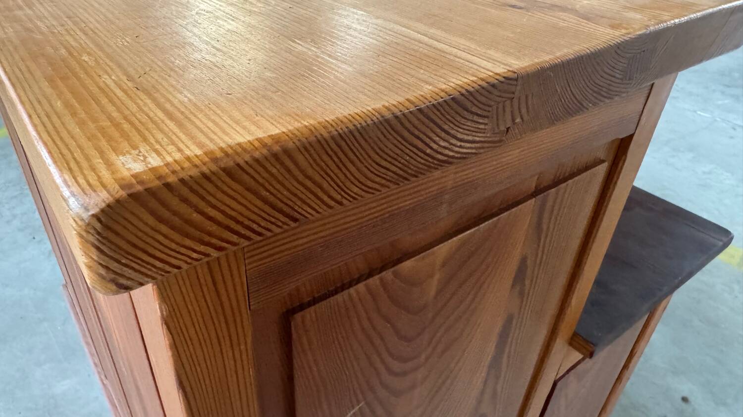 Vintage pichepin desk