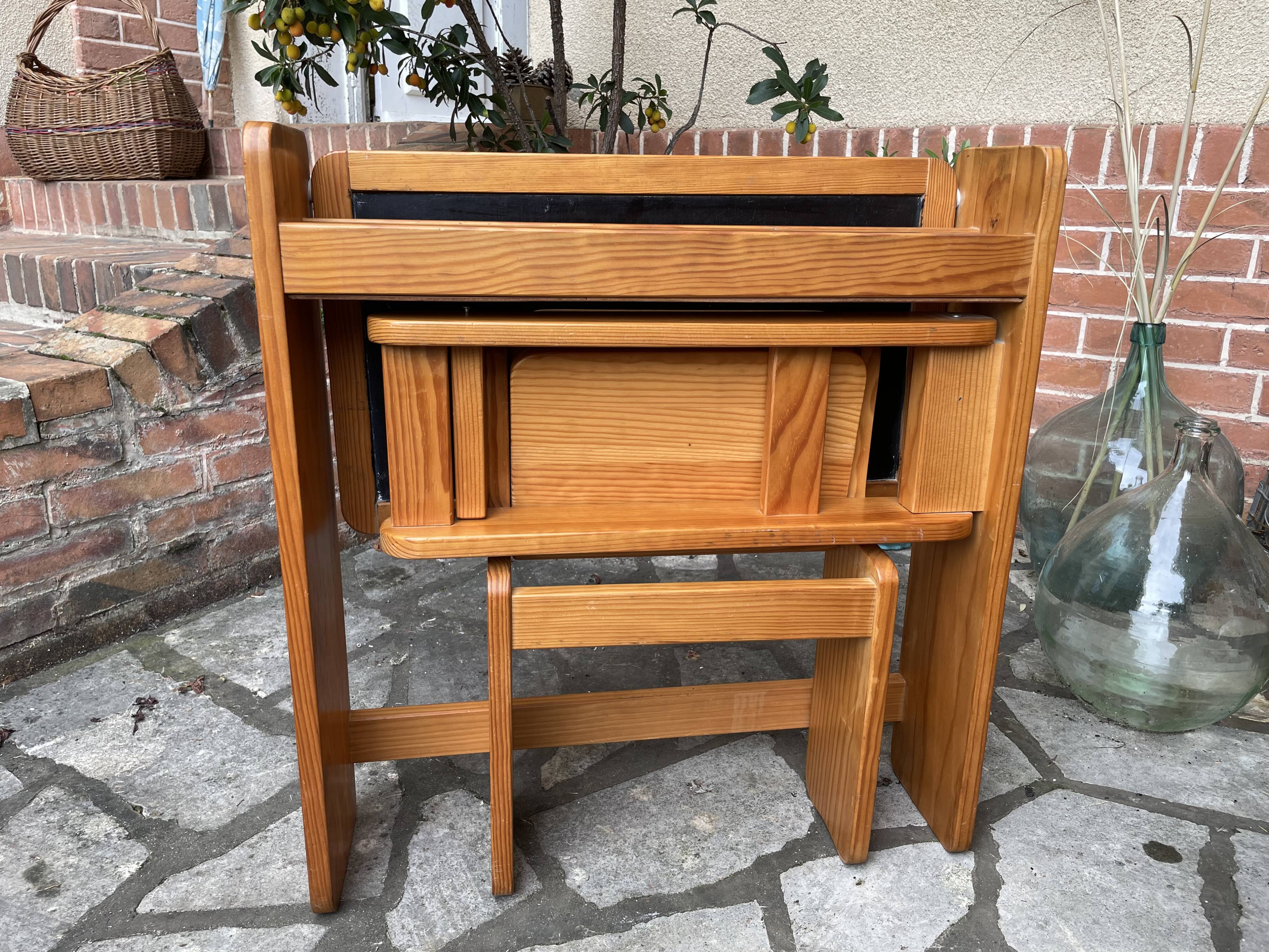 Trama folding children's desk