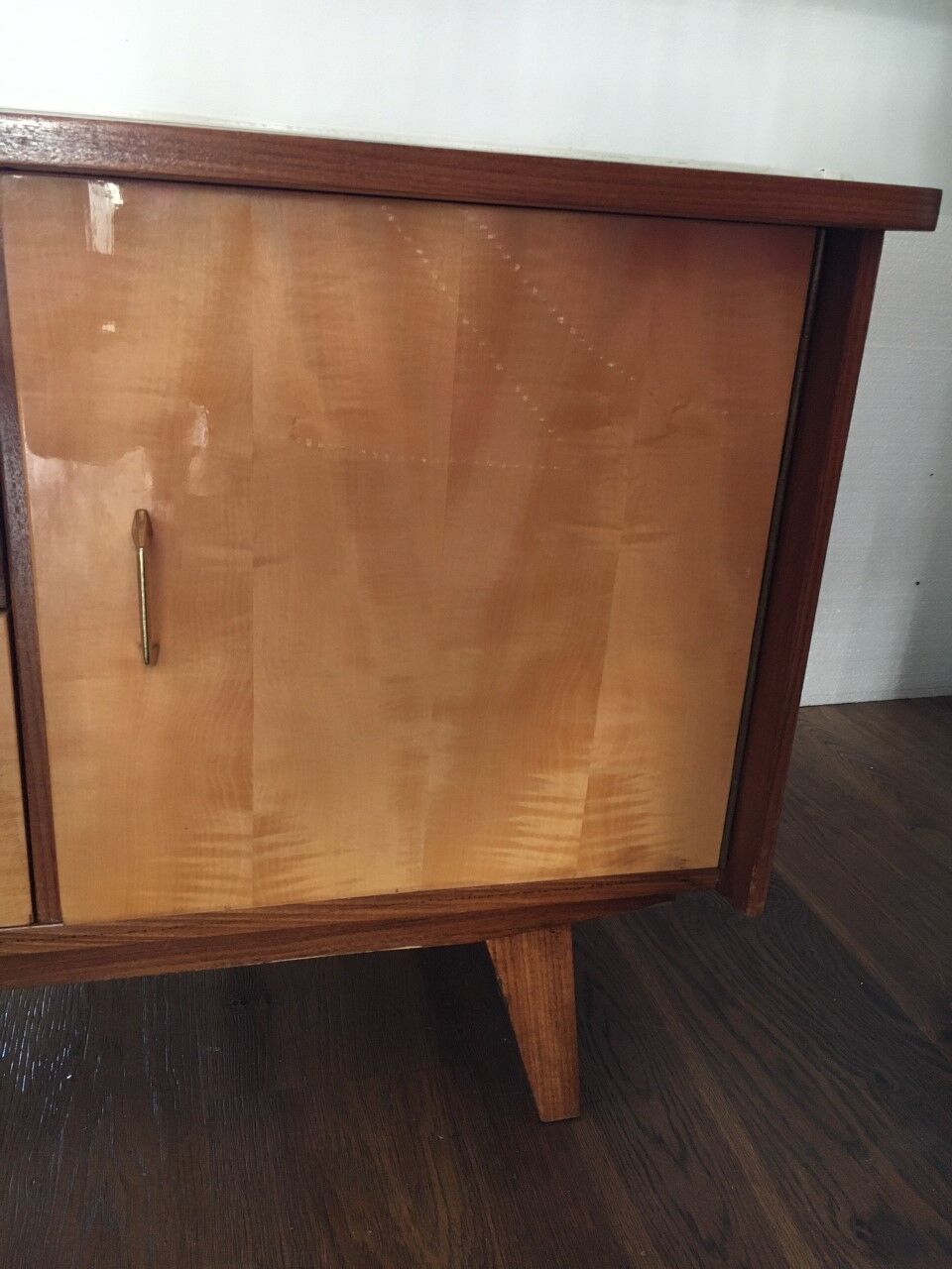 130cm x 84cm infilade hairdresser and tryptic mirror, 1960's