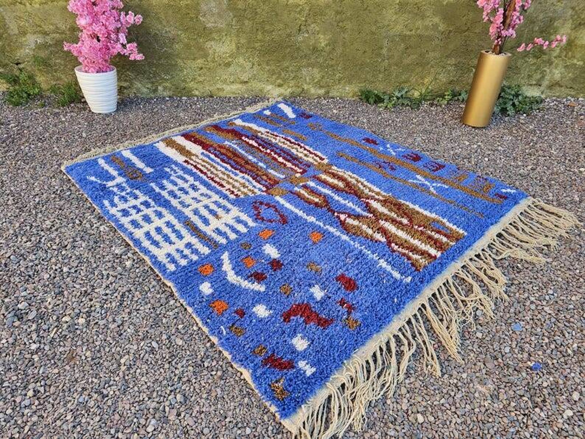 Handmade Moroccan rug 250cm x 200cm