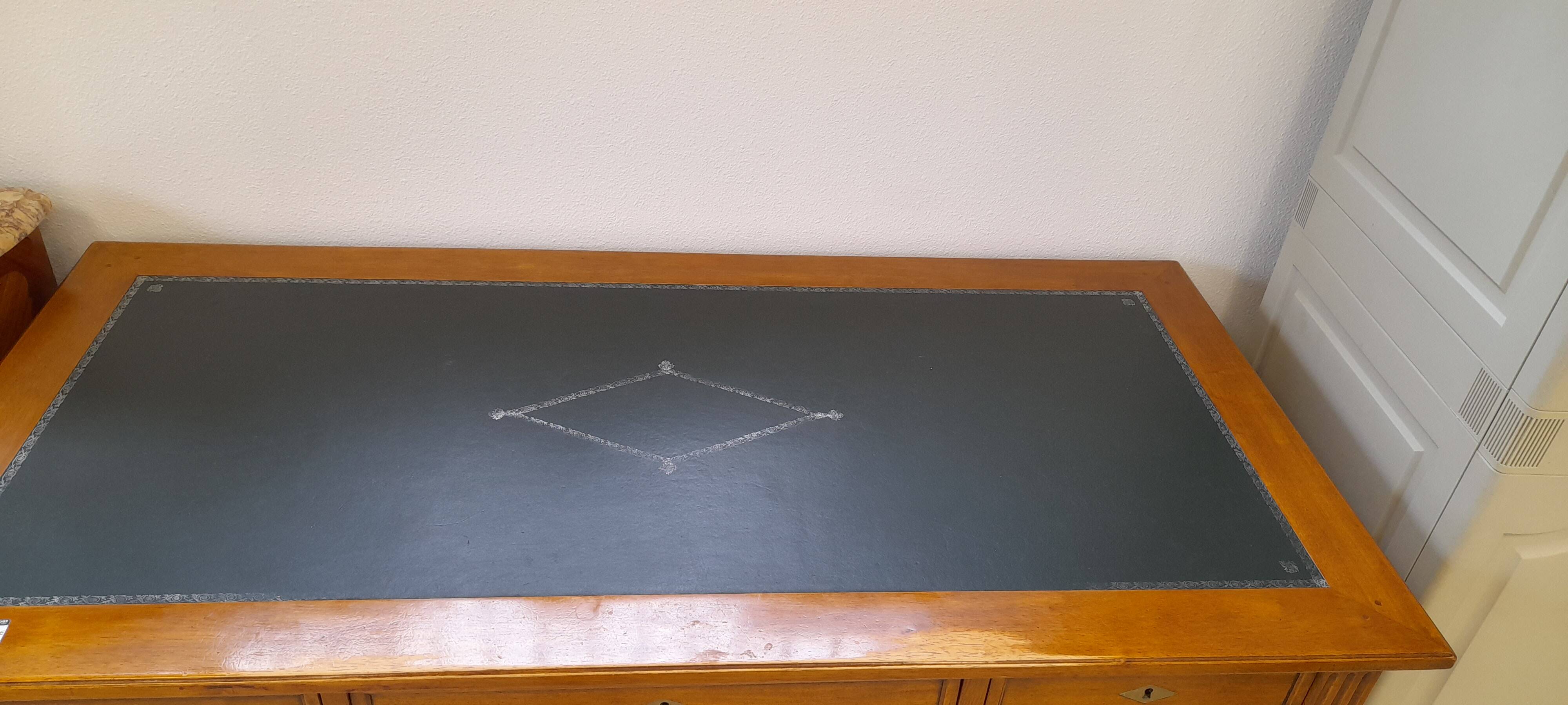Bureau style directoire avec clé L 130 cm