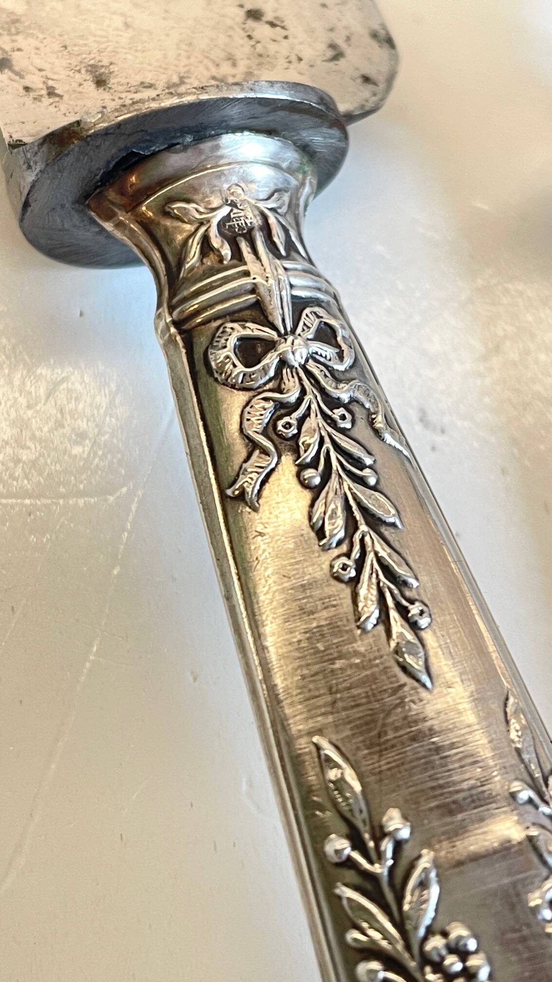 Silver-plated cutlery set with Minerva helmet, Paris