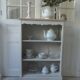 Small bookcase, 2 adjustable pearl gray patinated shelves, wooden top