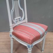 Chaise style Louis XVI laquée dossier lyre