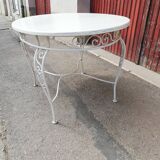 Oval garden table