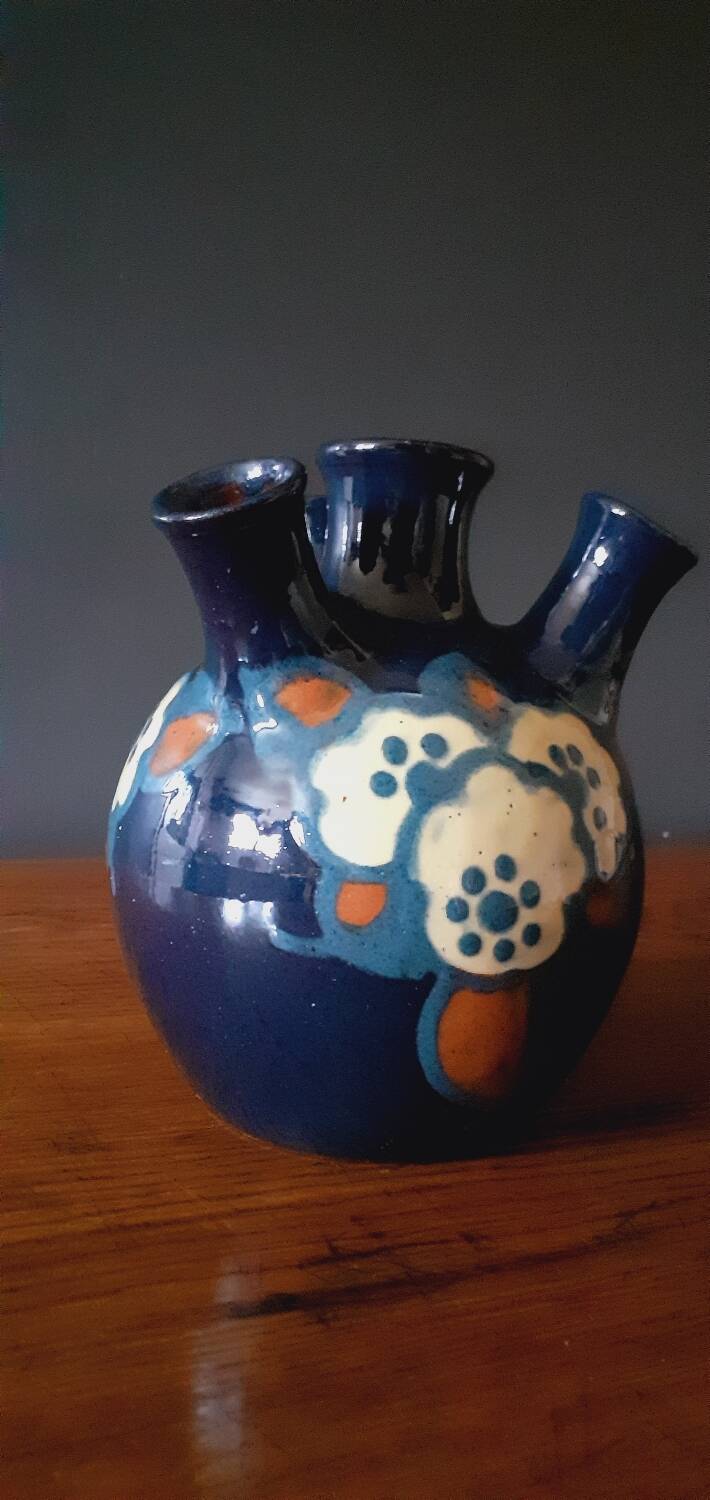 Art Deco ceramic vase signed Paul Jacquet, 1925