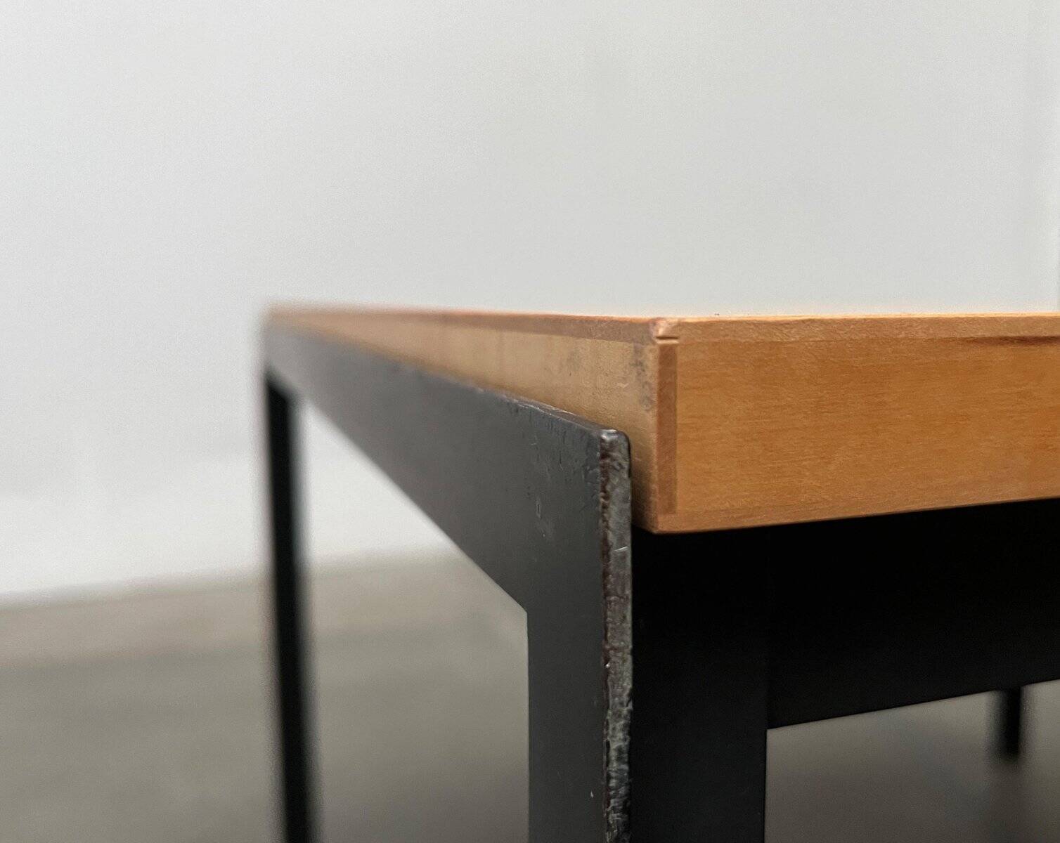 Mid-century minimalist side table model T-Angle 306 by Florence Knoll for Knoll International, 1950s.