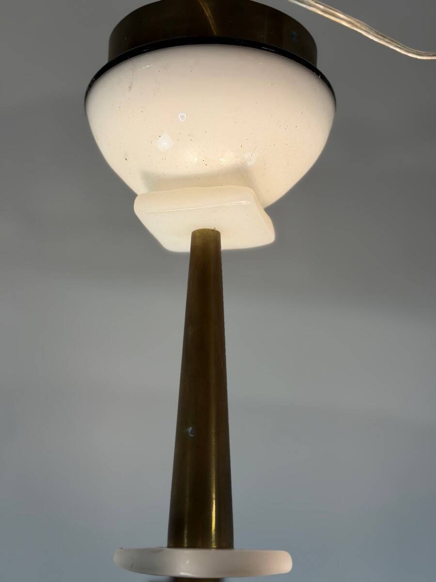 Venetian chandelier in white, black and green Murano glass sprinkled with gold, circa 1980