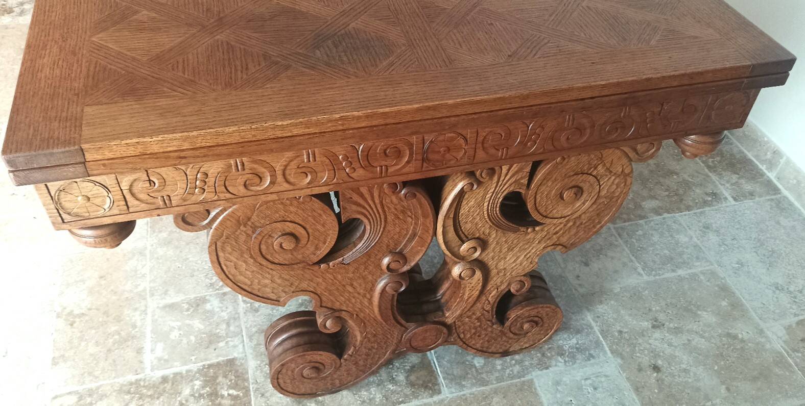 Rocaille table in carved solid oak