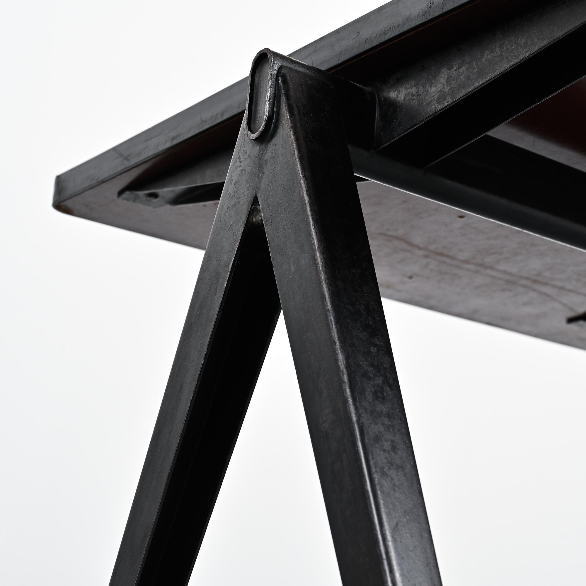Bureau Pyramide par Wim Rietveld, circa 1960