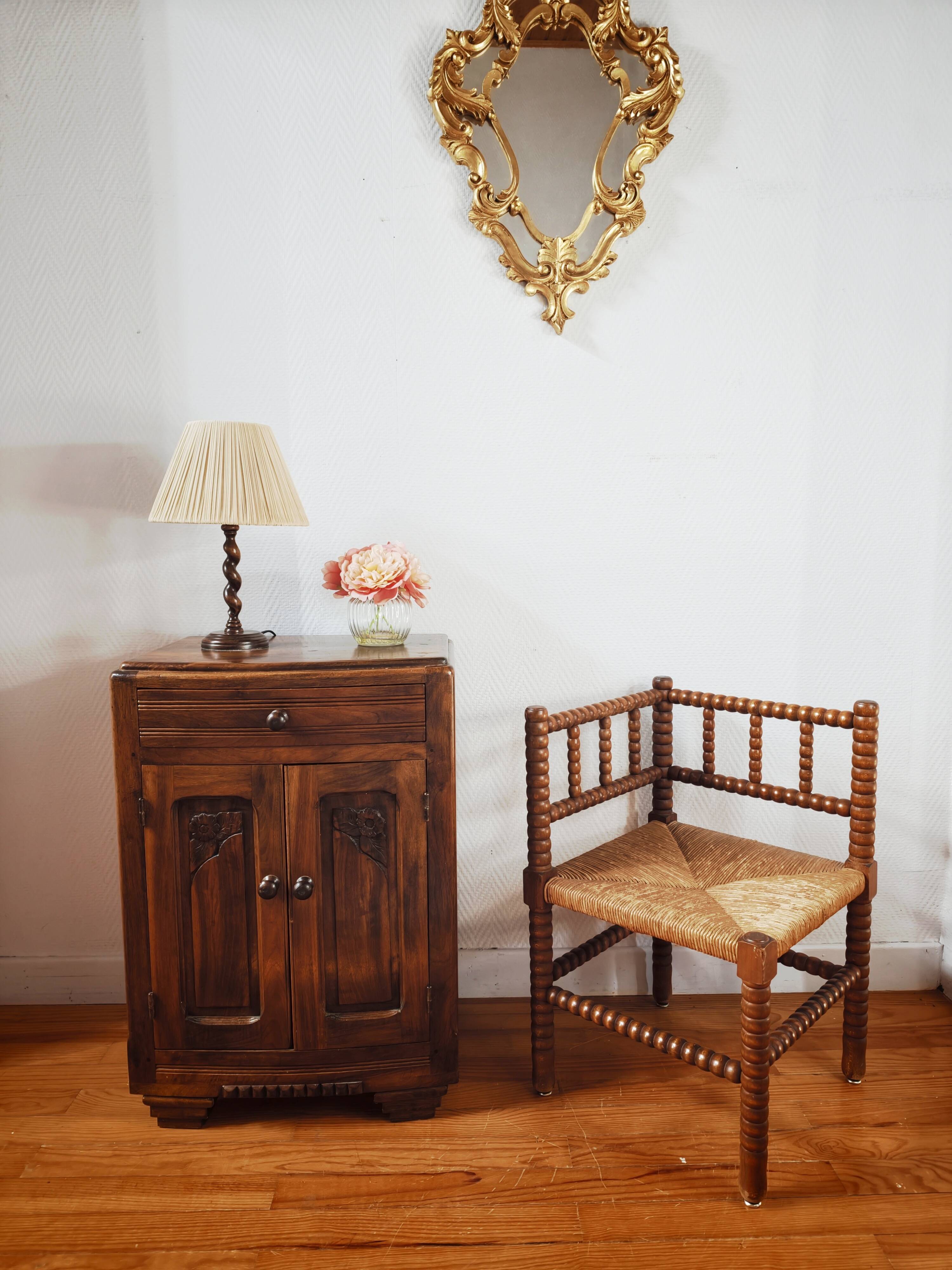 Confiturier en noyer – meuble de rangement ancien 1930-40