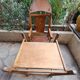 Chaise haute en bois pour bébé vintage