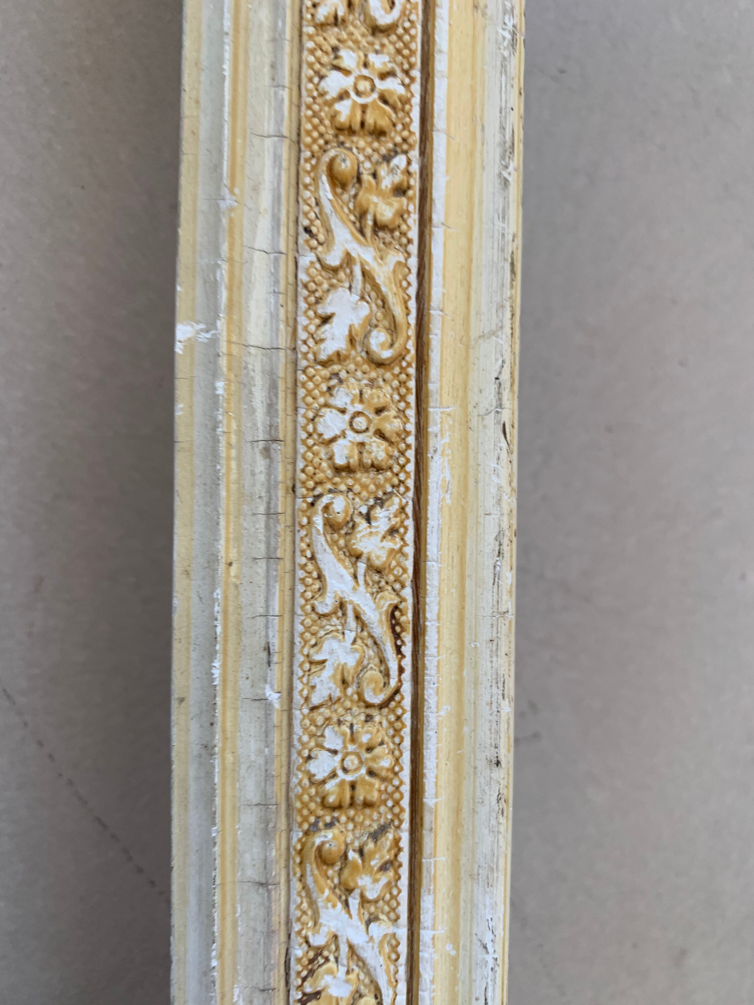 Old white/gold frame