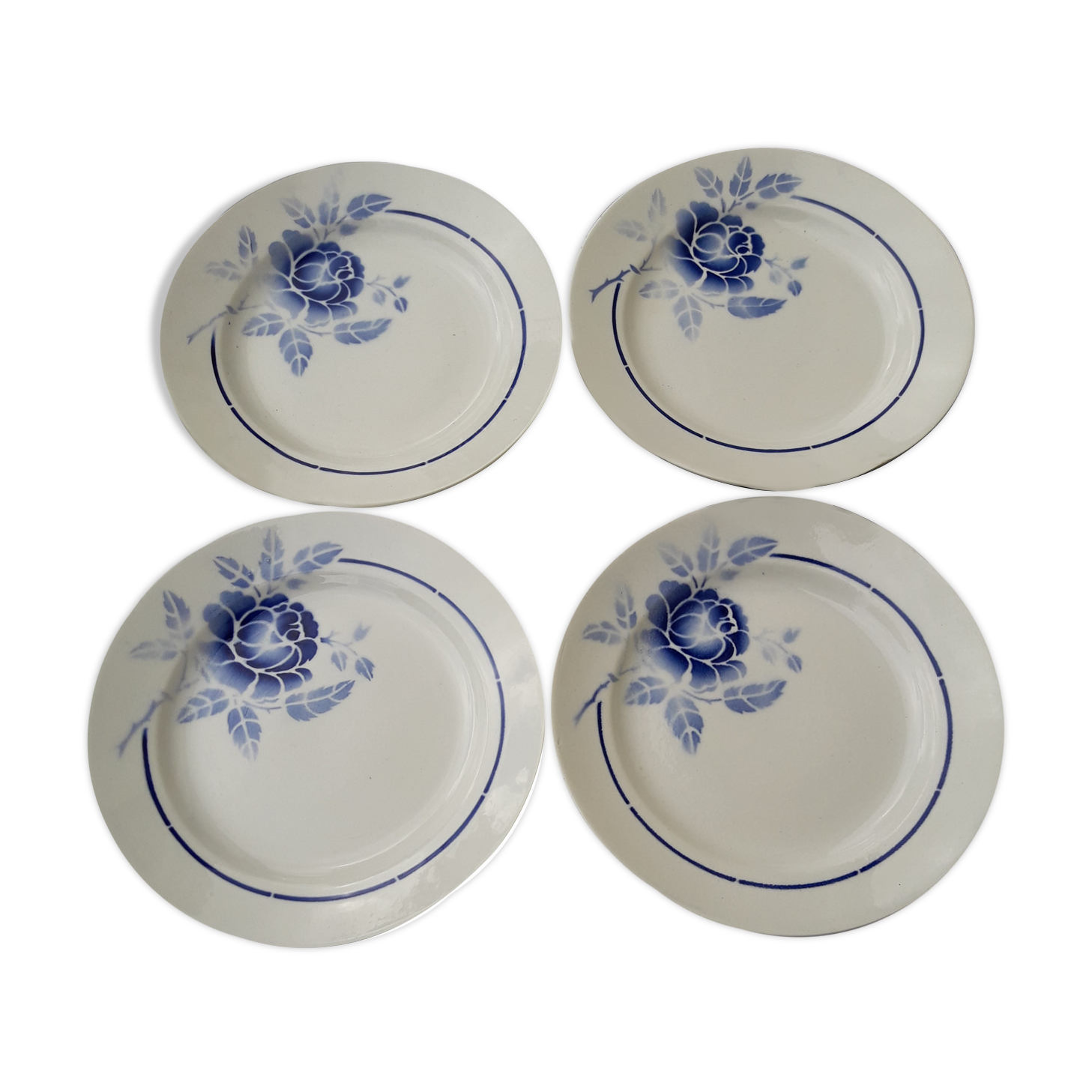 4 hollow plates in earthenware from Saint Amand model 3015 blue pink pattern diam 19.2 cm