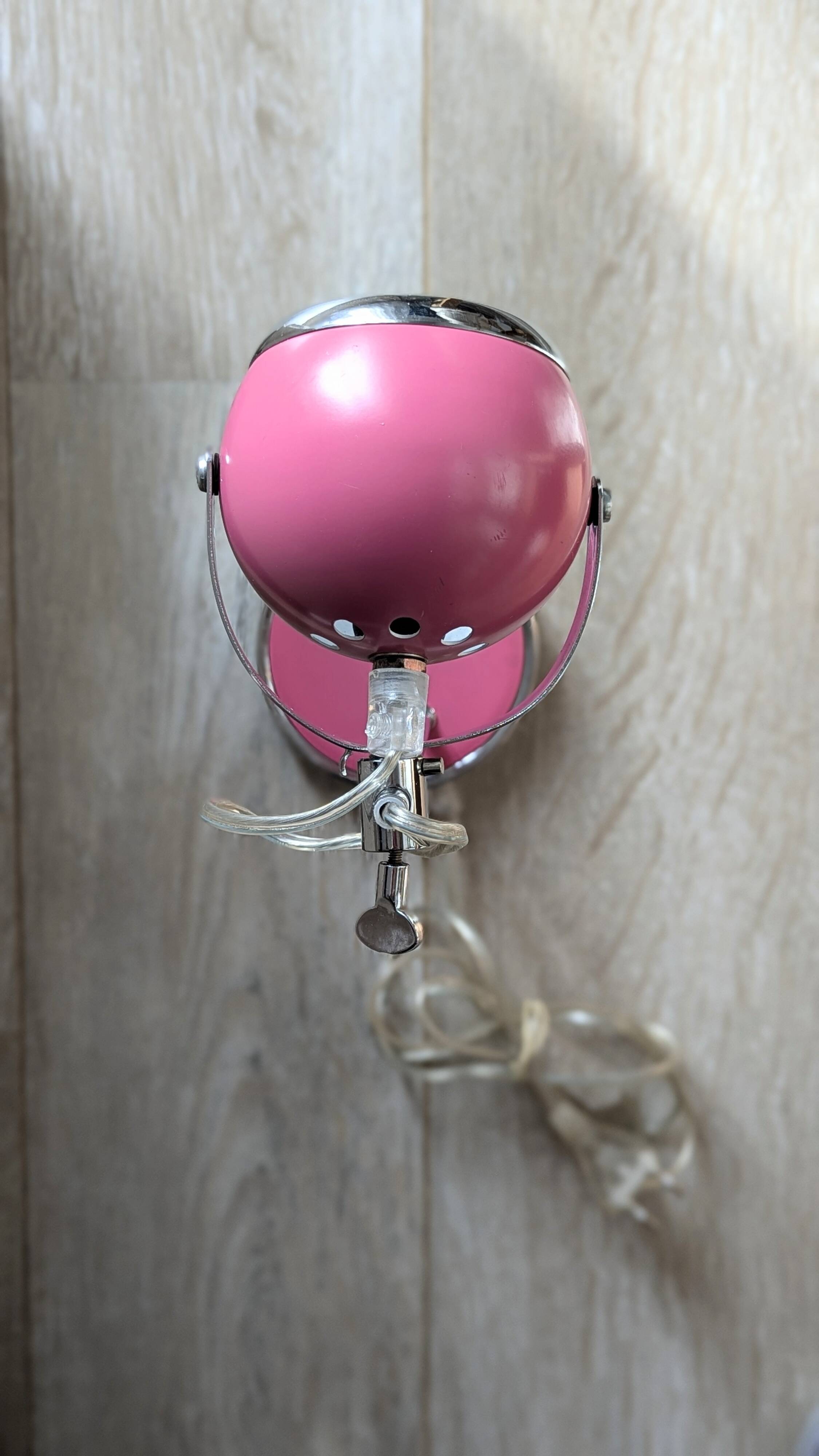 Pink eyeball lamp (L-0214)