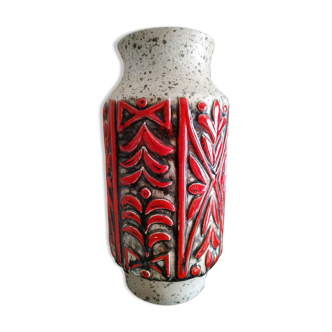 Red and white vintage keramik vase