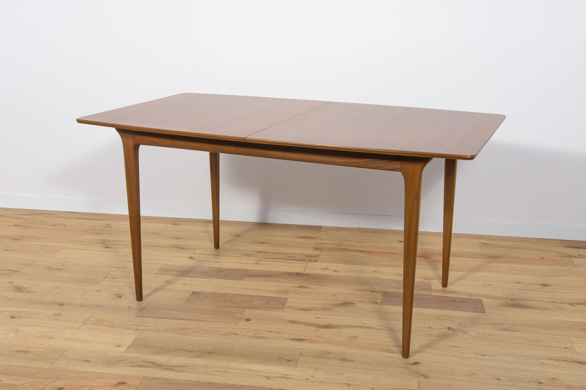 Mid-Century Teak Extendable Dining Table from McIntosh, 1960s