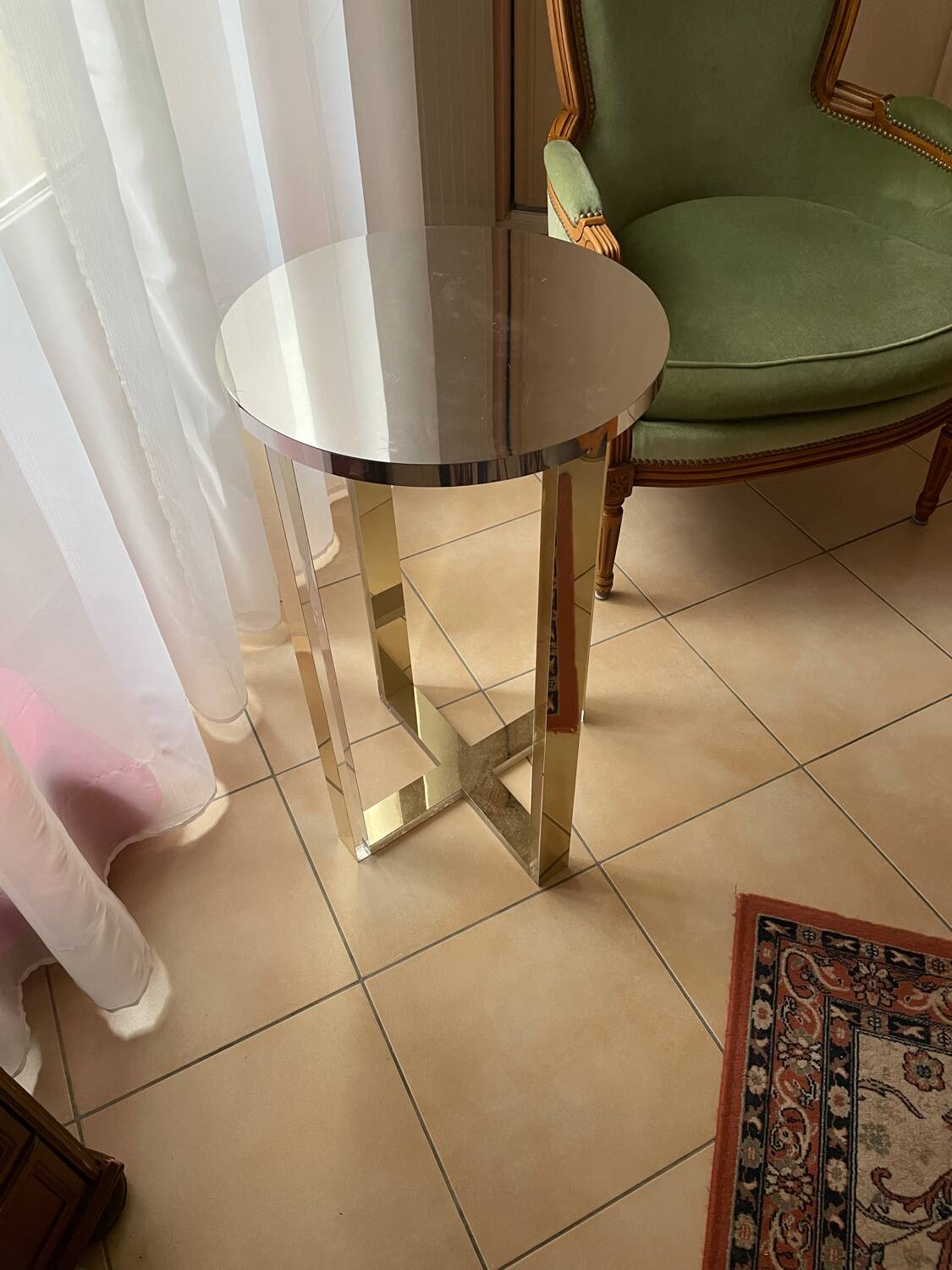 Mirror table