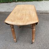 Renovated 18th century solid wood extendable round dining table with shutters