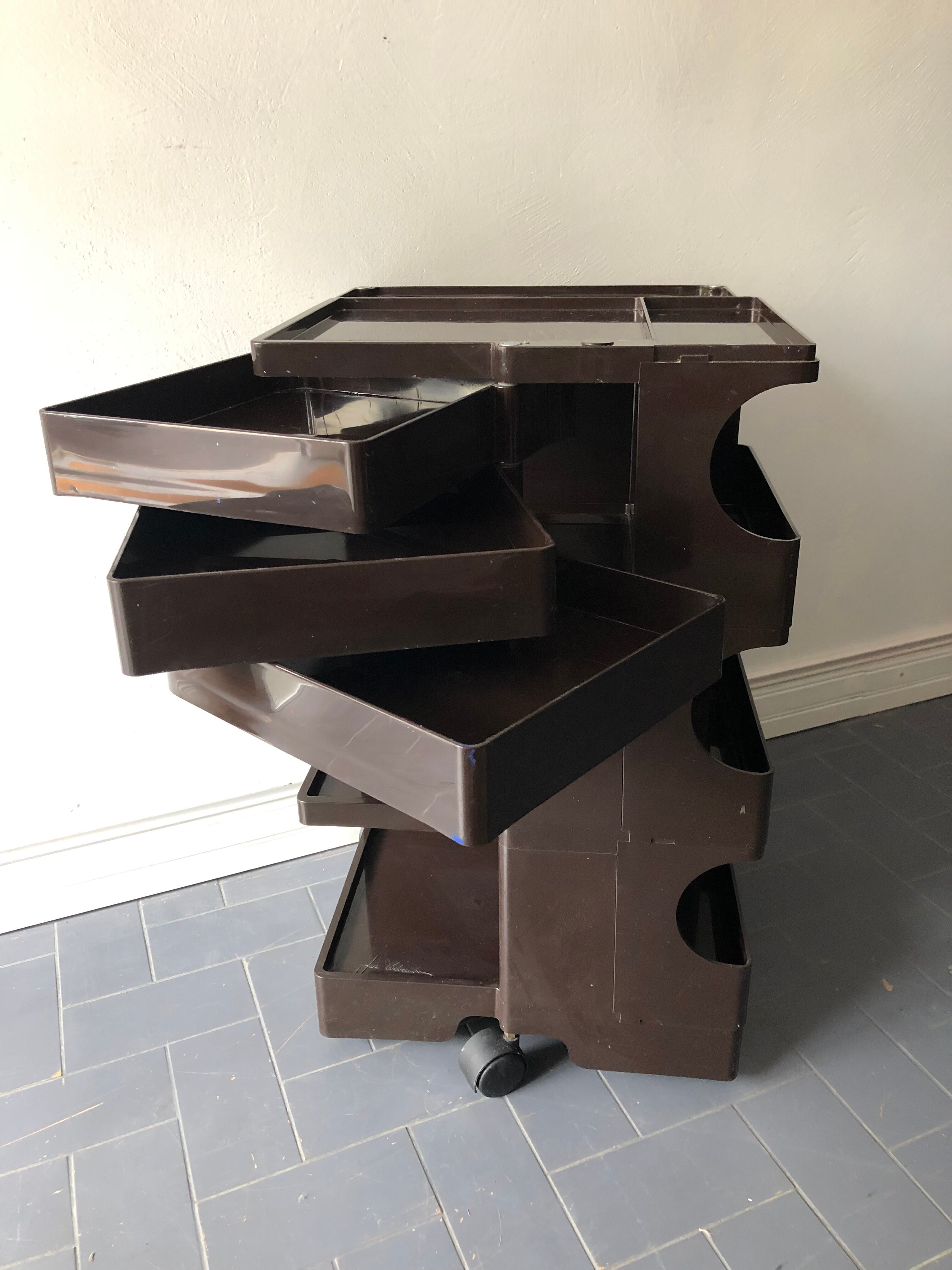 Serving table Boby, by Joe Colombo, design 70