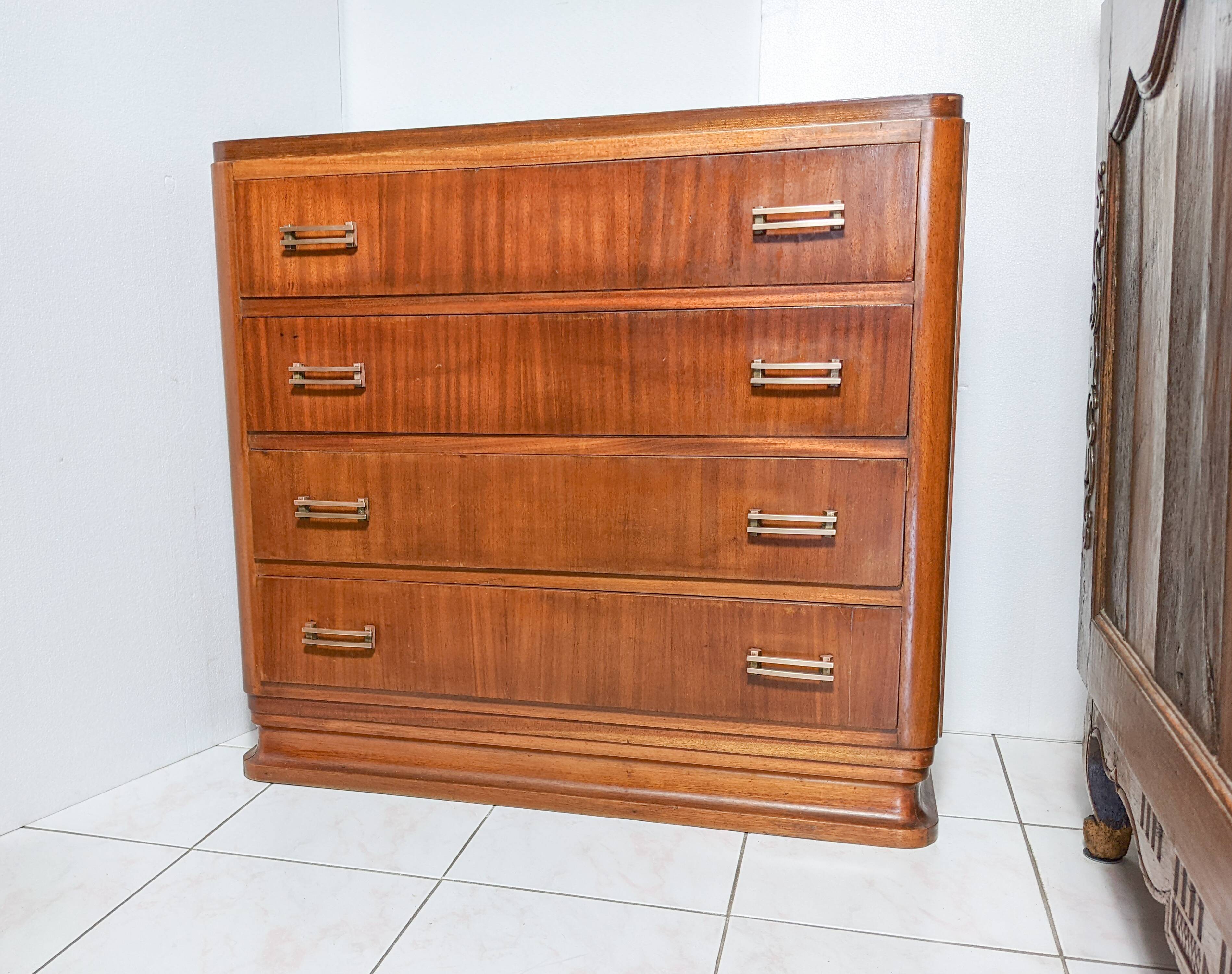 Art Deco period banker's chest of drawers circa 1920 in mahogany and mahogany veneer