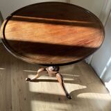 Guéridon anglais tripode à plateau basculant.