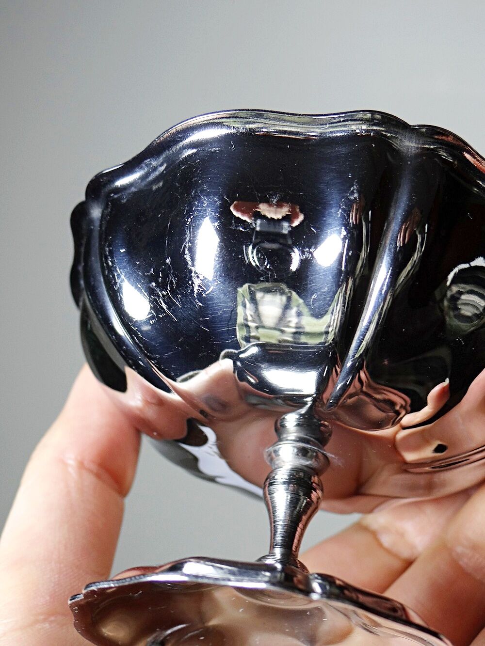 6 vintage bistro-style stainless steel dessert bowls on stands