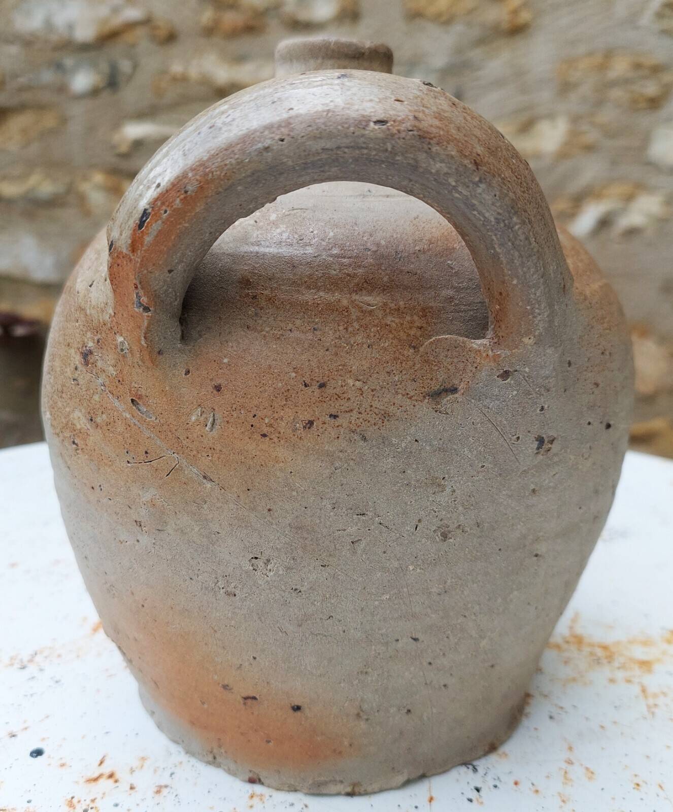 Stoneware jar from Puisaye, early 20th century.