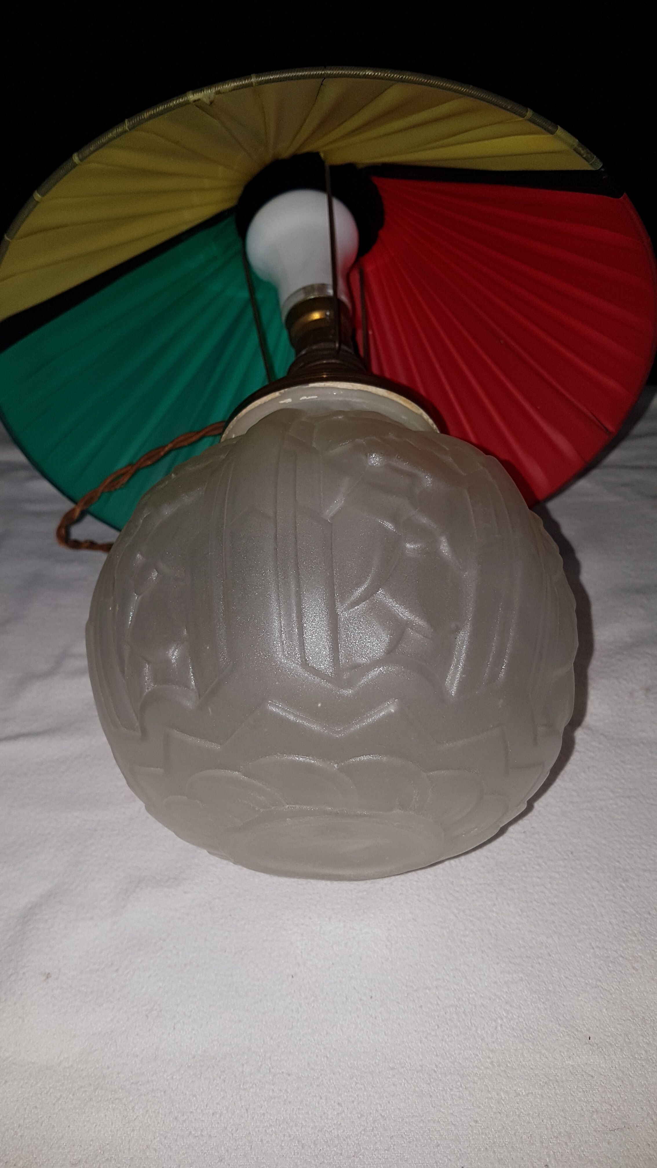 Art Deco opaline lamp
