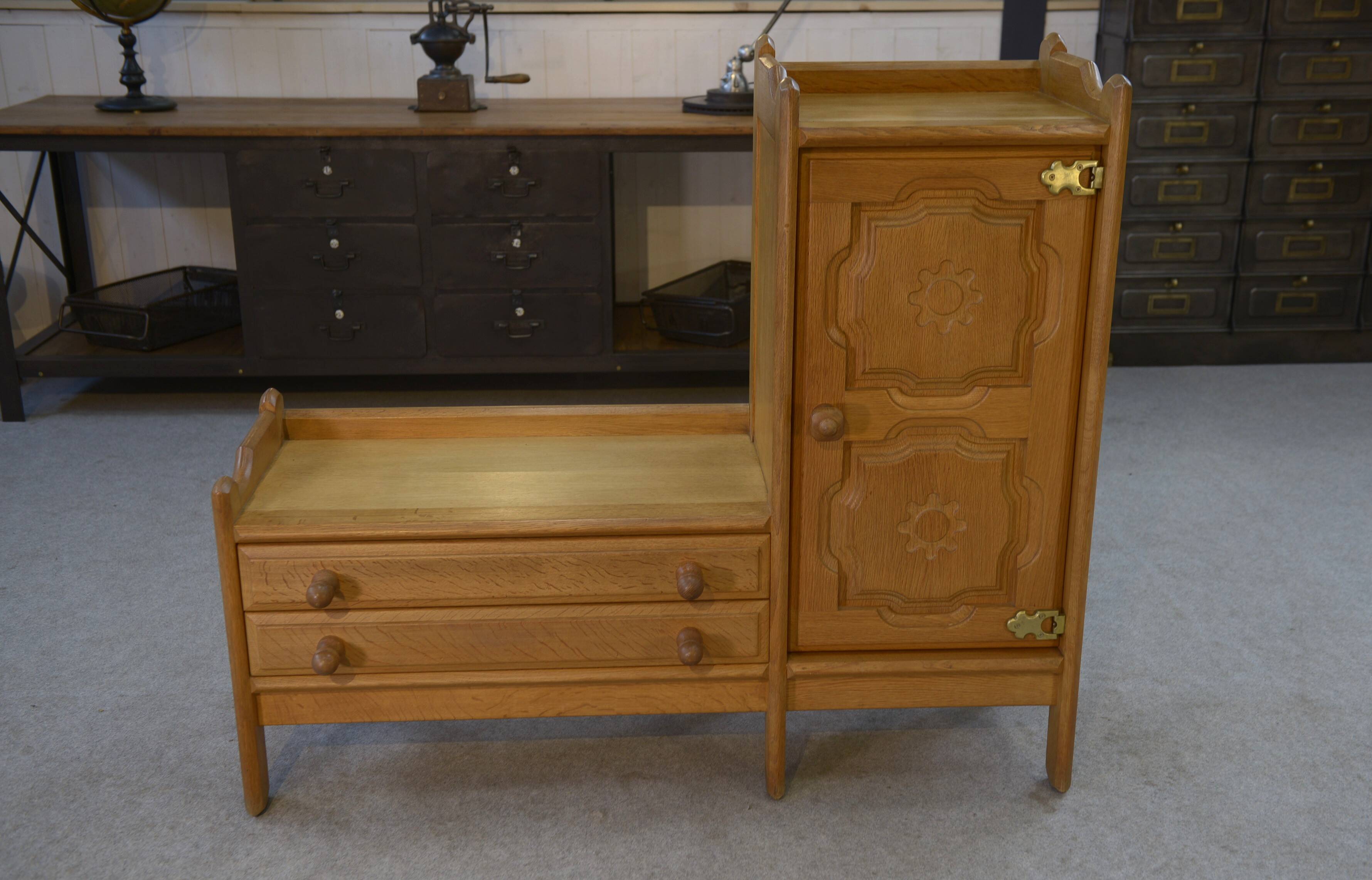 Oak entrance cabinet by Guillerme and Chambron 1960