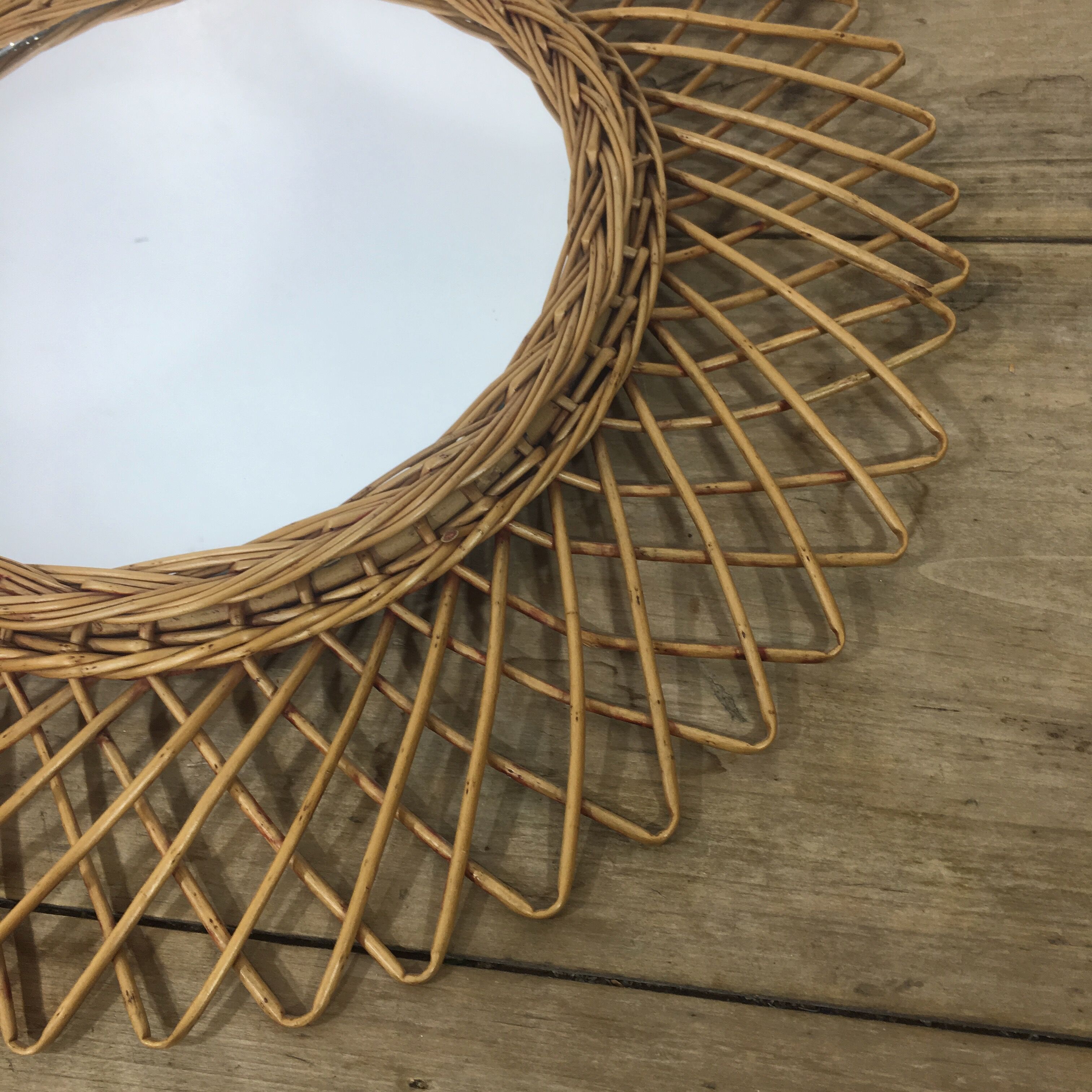 Vintage rattan sun mirror diameter 47cm