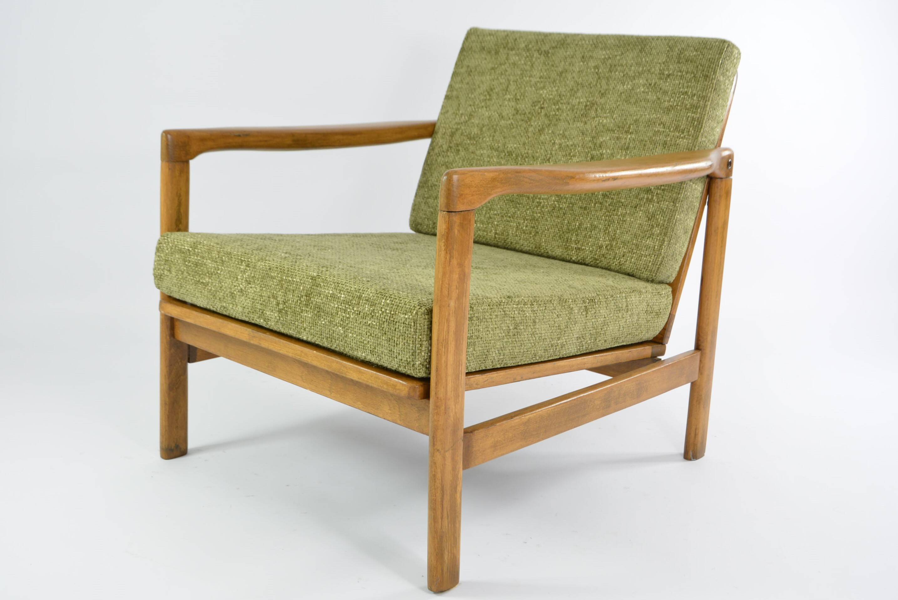 Olive heather BZ armchair