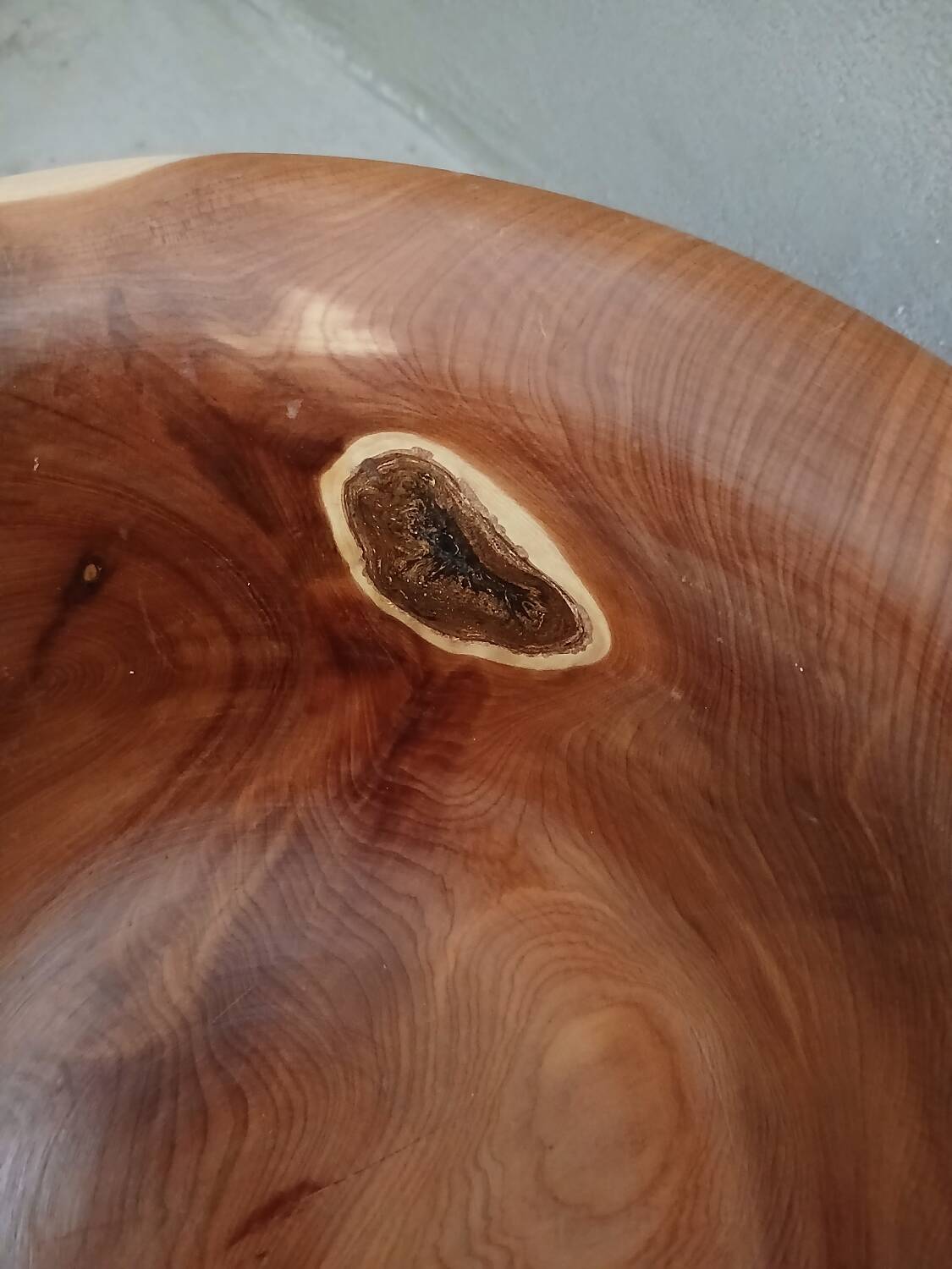 Olive wood salad bowl/cup