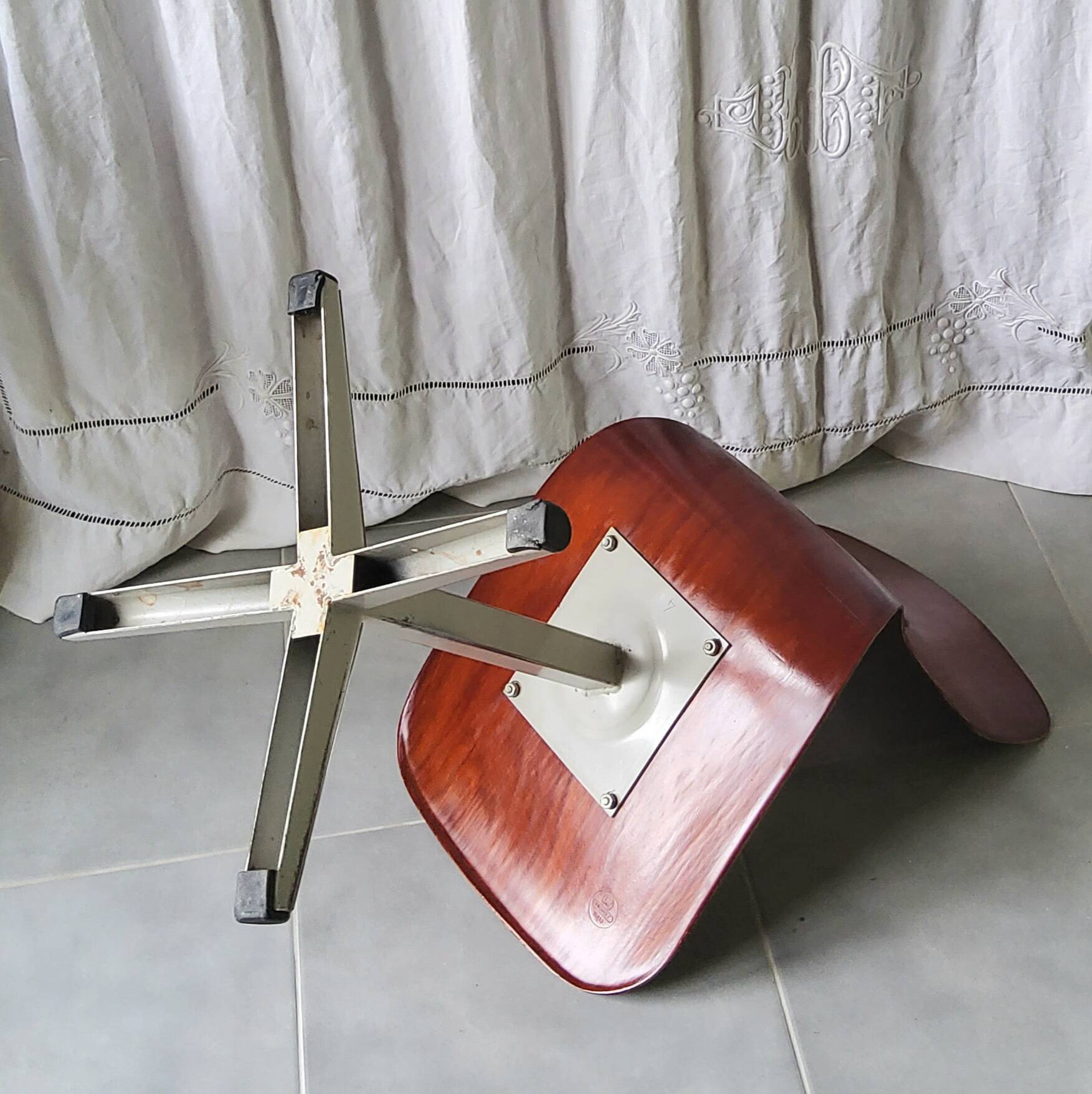 Chaise en Pagholz années 60