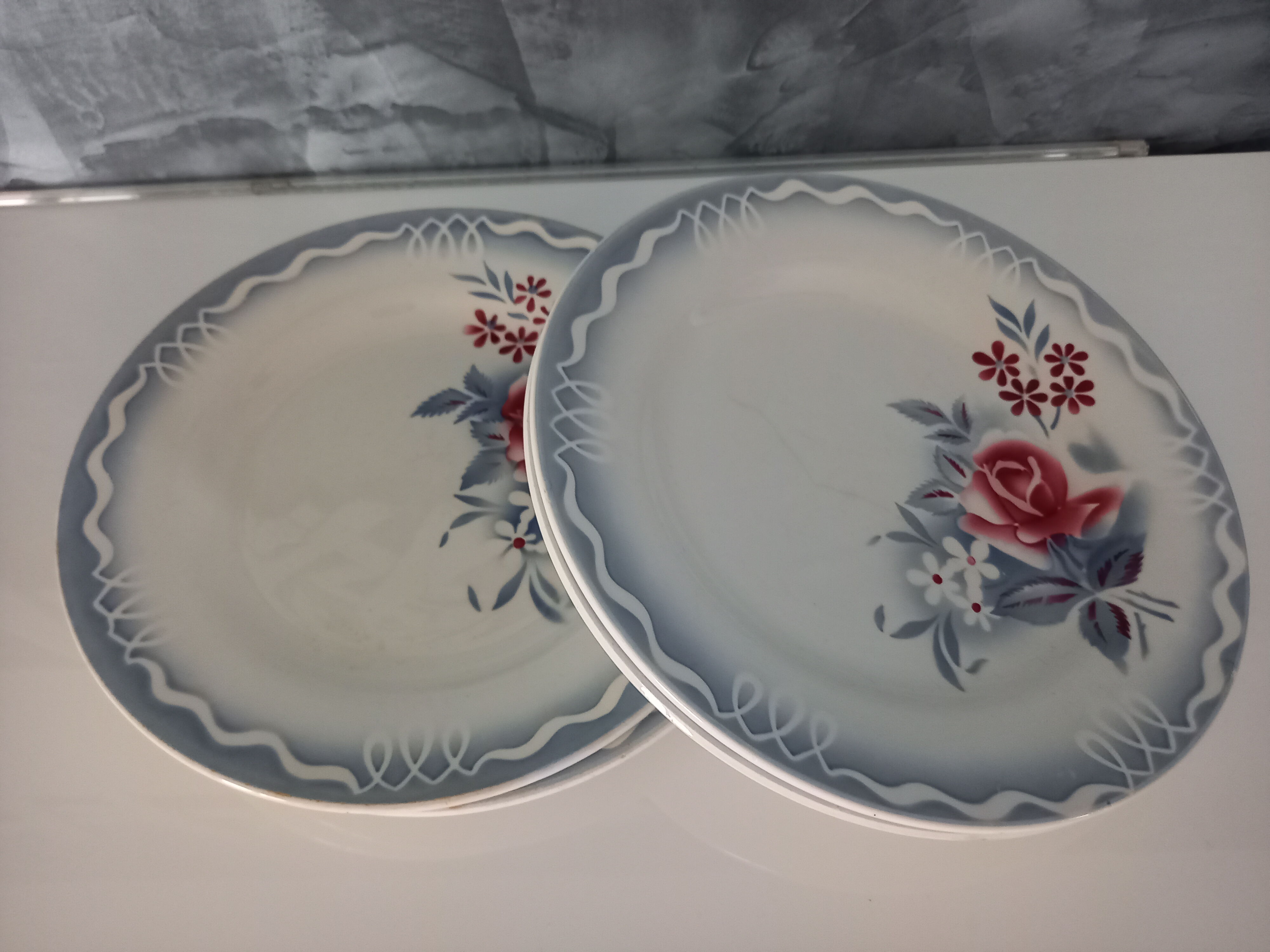 Lot of 4 flat plates Digoin Sarreguemines
