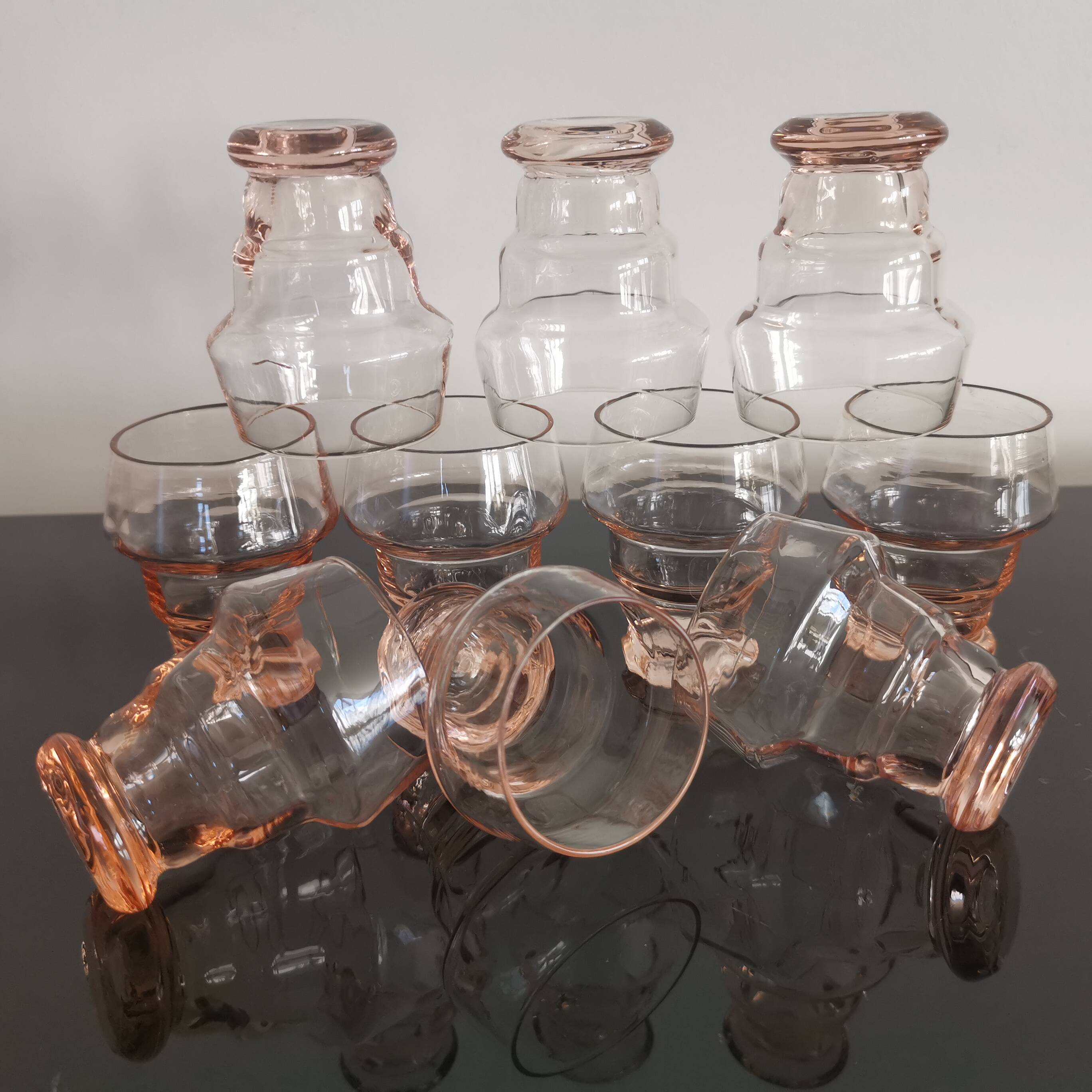 Set of 10 vintage pink glasses