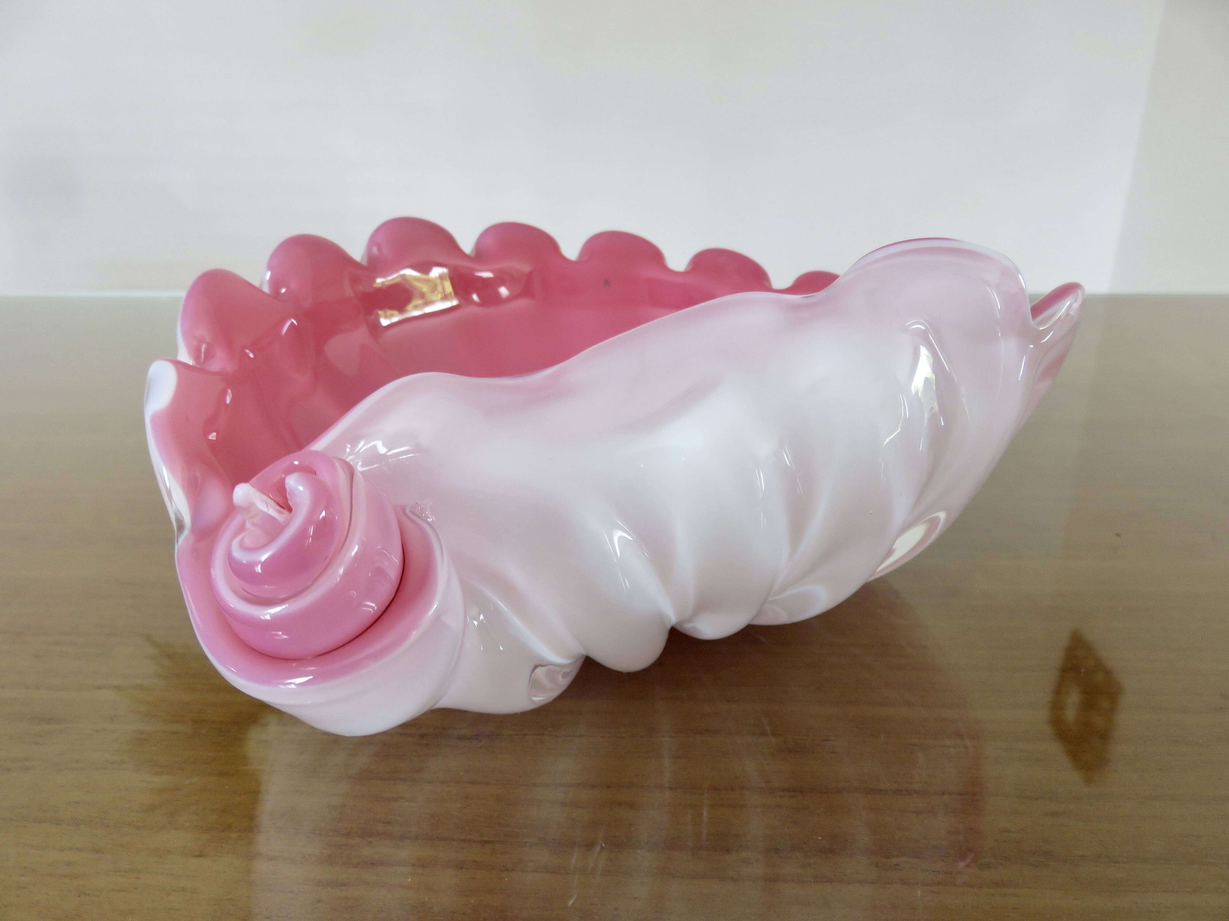 Shell emptier in lattimo glass by Fratelli Toso, Italy, 1959