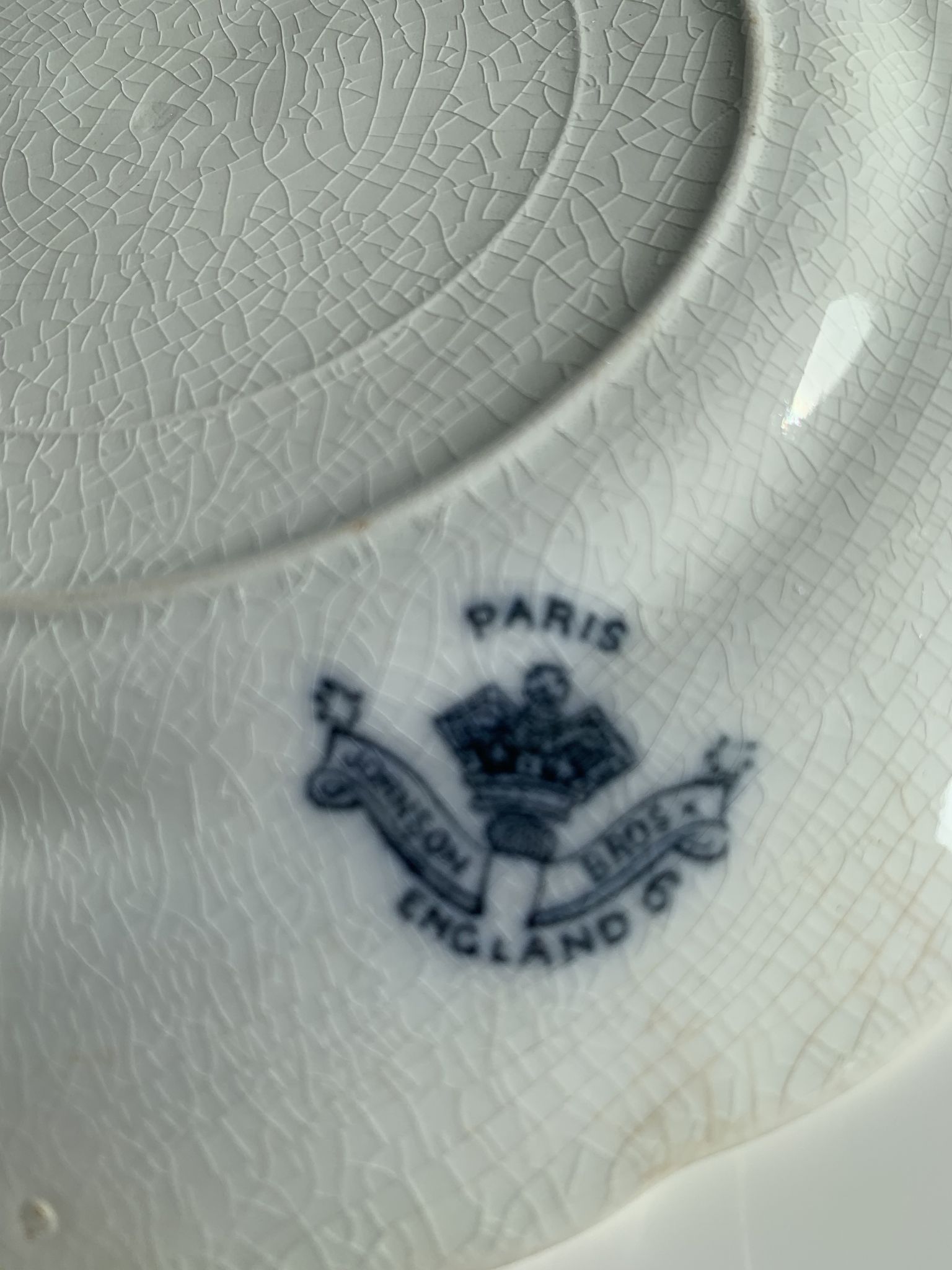 Deux assiettes porcelaine anglaise Johnson  Bros