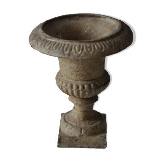 Miniature Medici vase in cast iron
