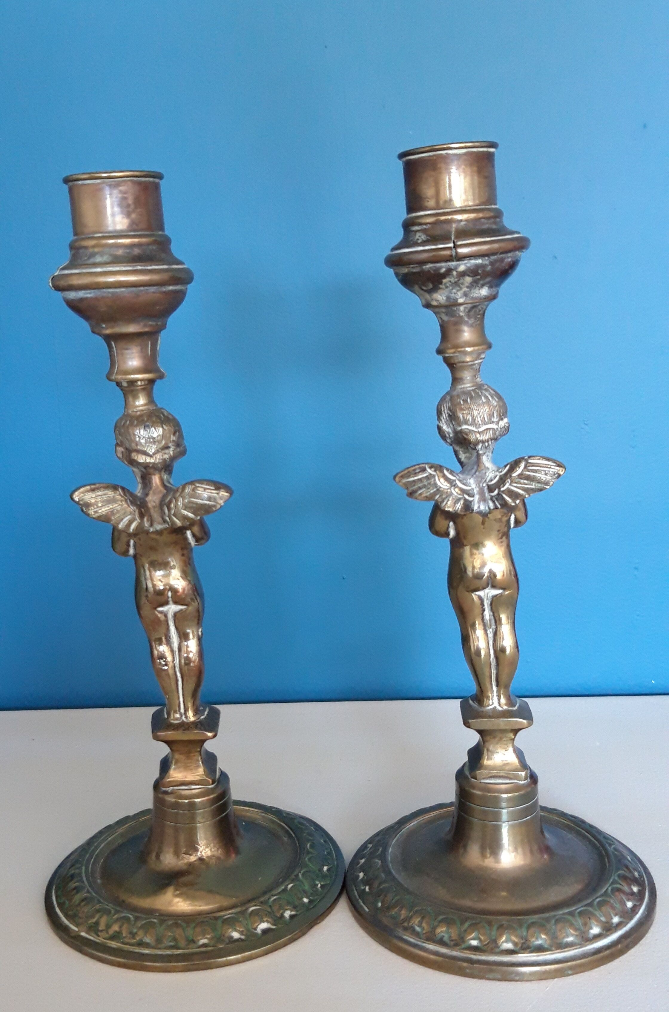 Paire de chandeliers en métal