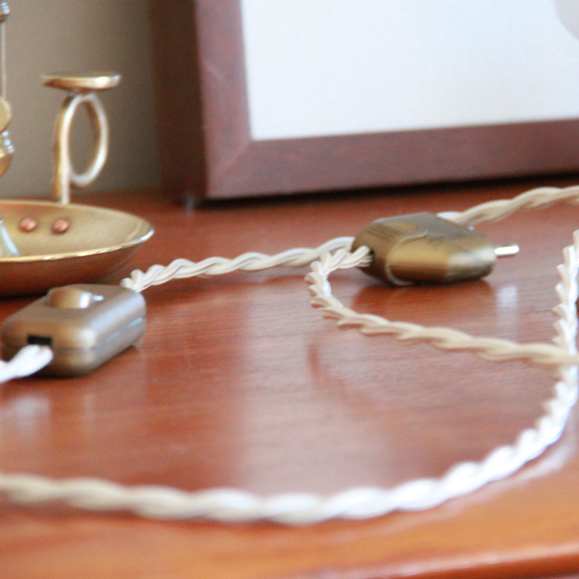 Bedside lamp brass globe old art deco vintage skyscraper