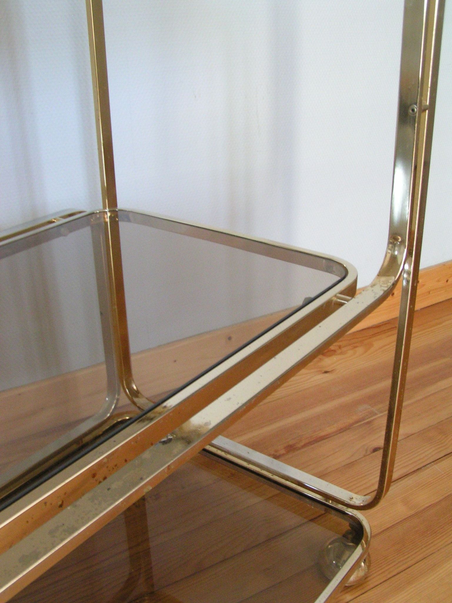 Service on wheels in gold brass and sunglasses - signed