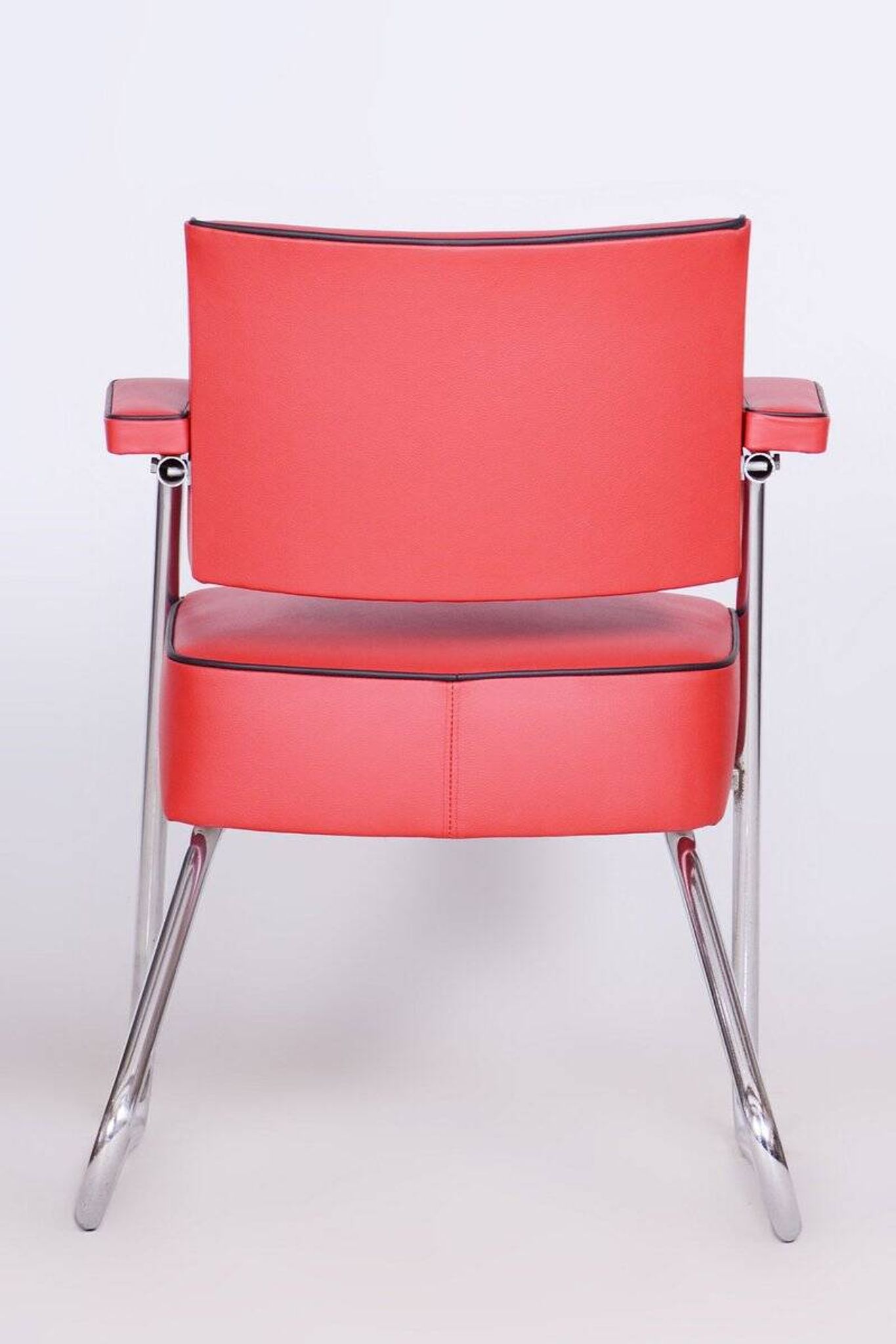 German Bauhaus Armchair in Leather attributed to G. Rohde for Mauser, 1930s