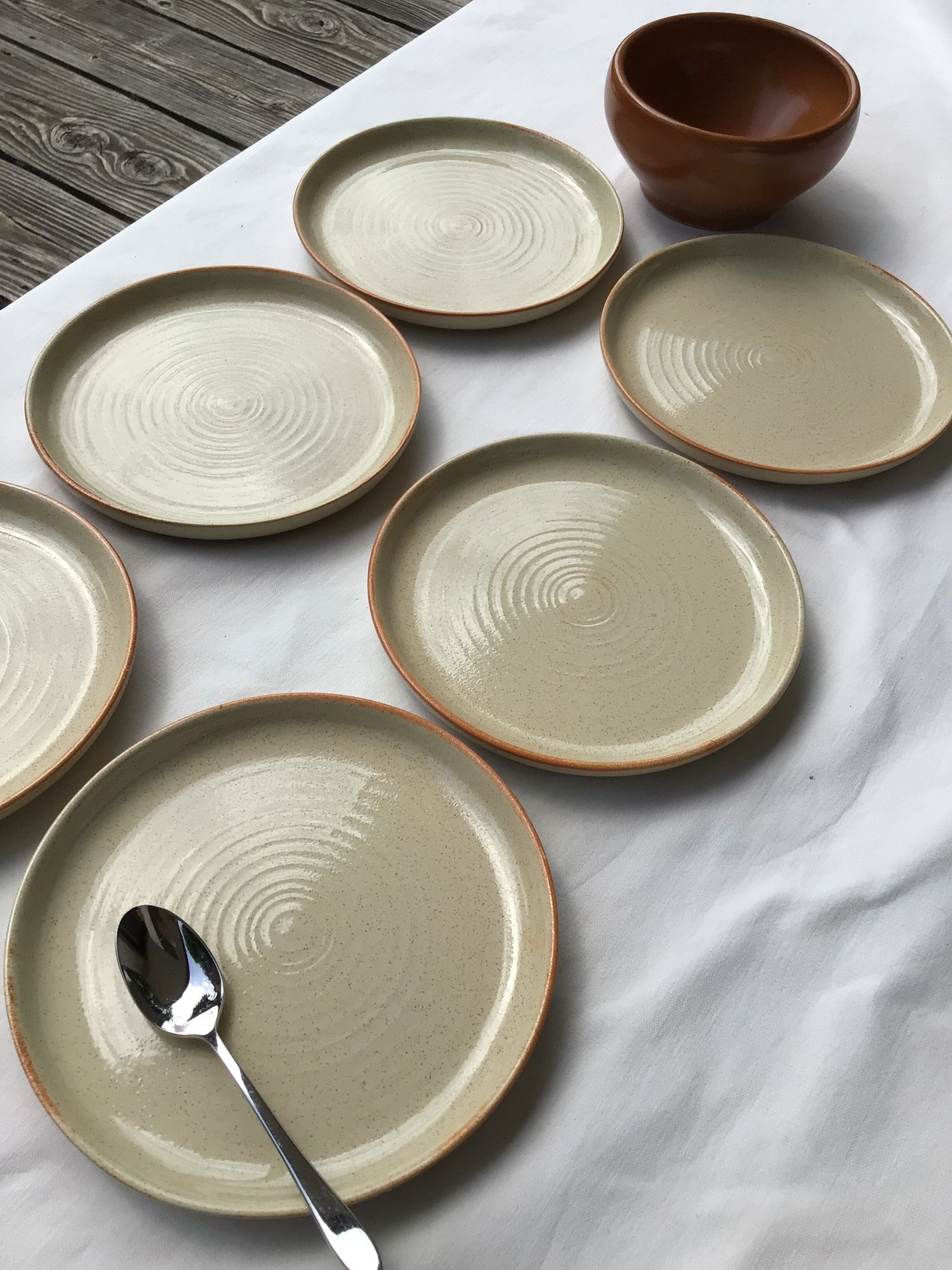 6 Plates dessert Beige sandstone red edge diameter 18cm