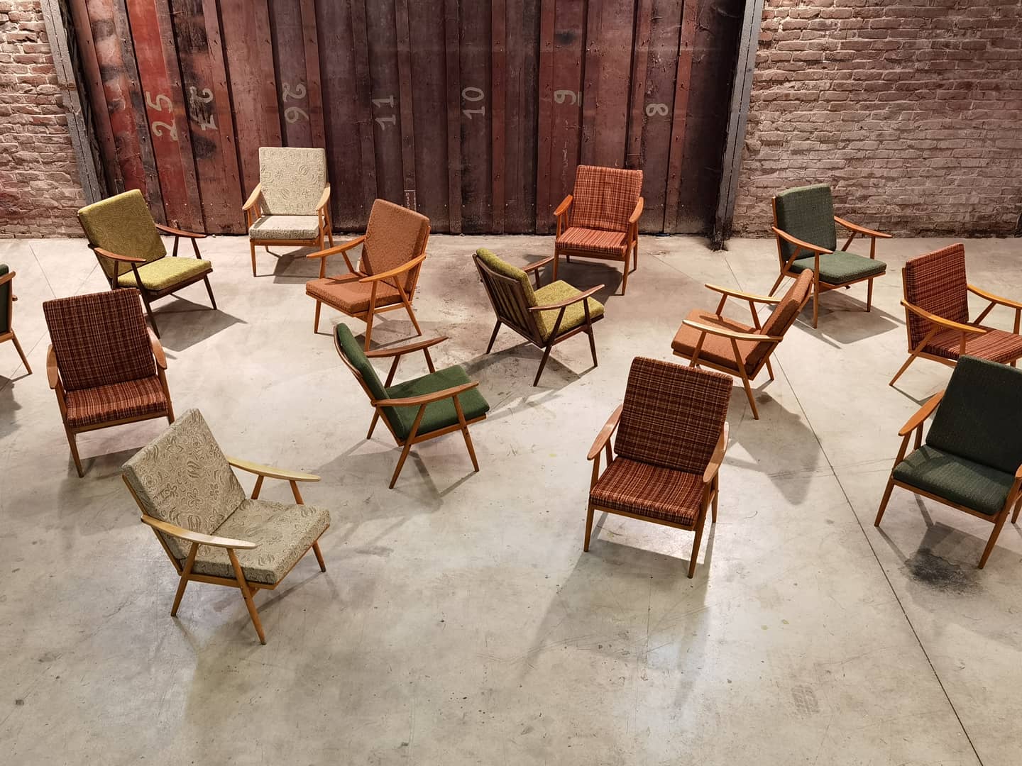 Lot de 14 fauteuils Thonet Boomerang