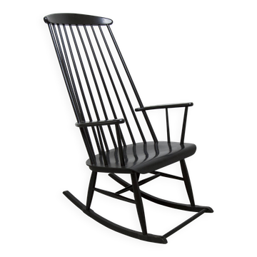 Scandinavian style rocking chair Tapiovaara 1960 in very good condition.