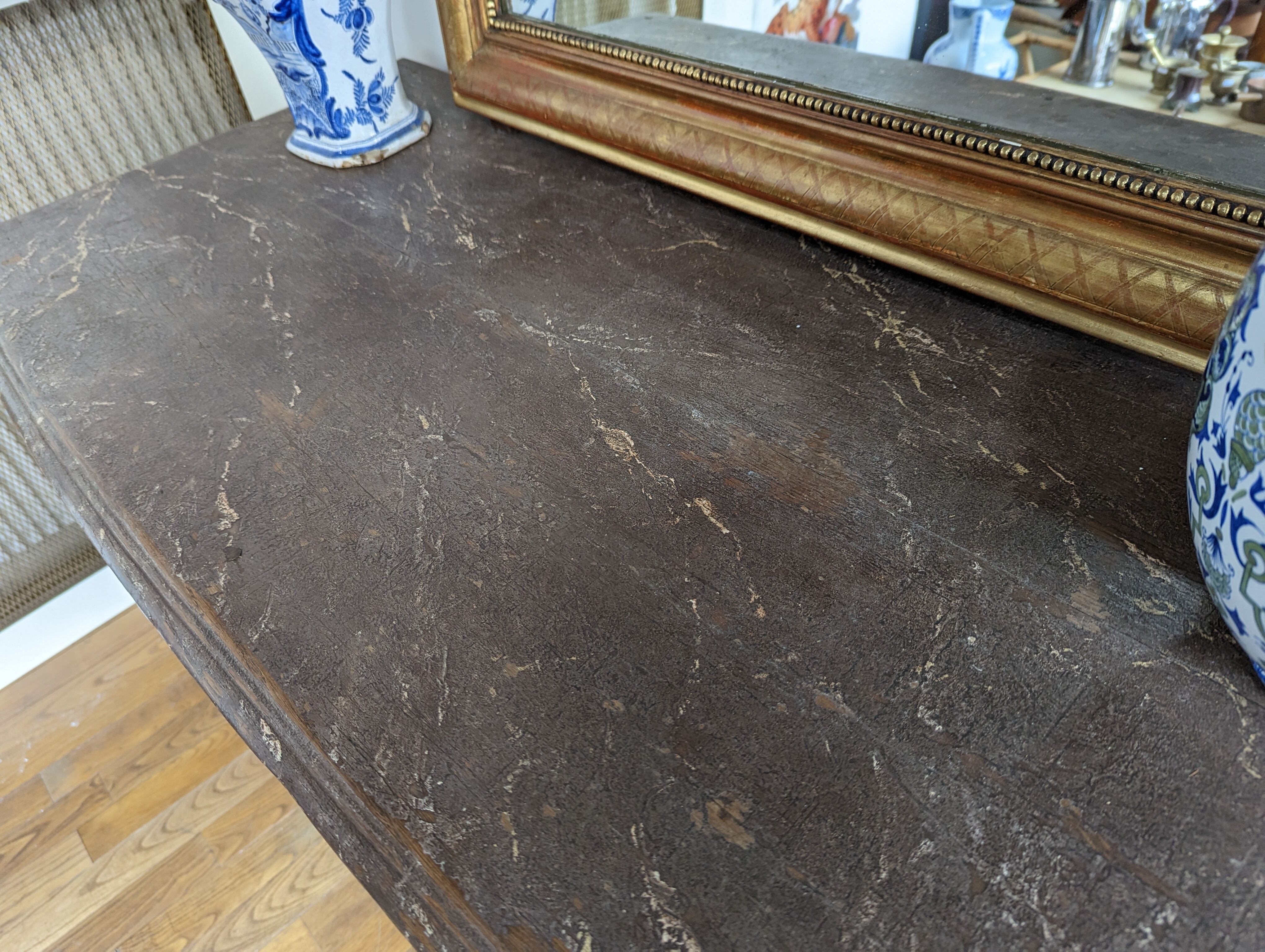 Patinated chest of drawers XVIII era